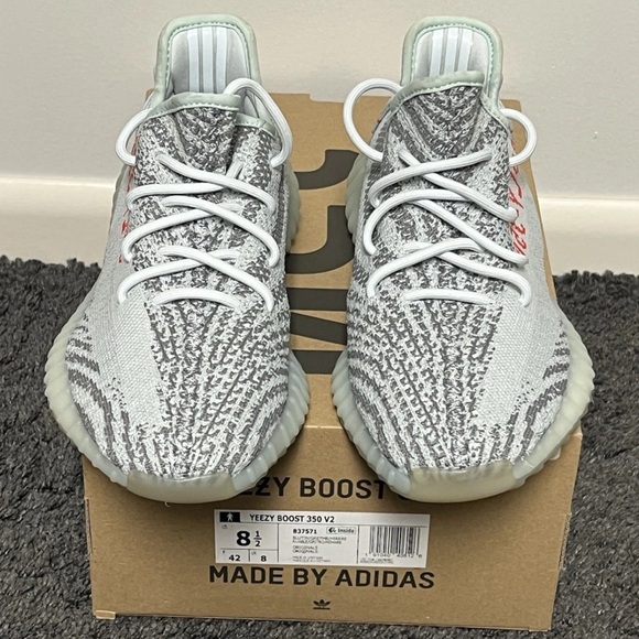 Yeezy Boost 350 V2 Light Gray with Red Highlights - Picture 4 of 9